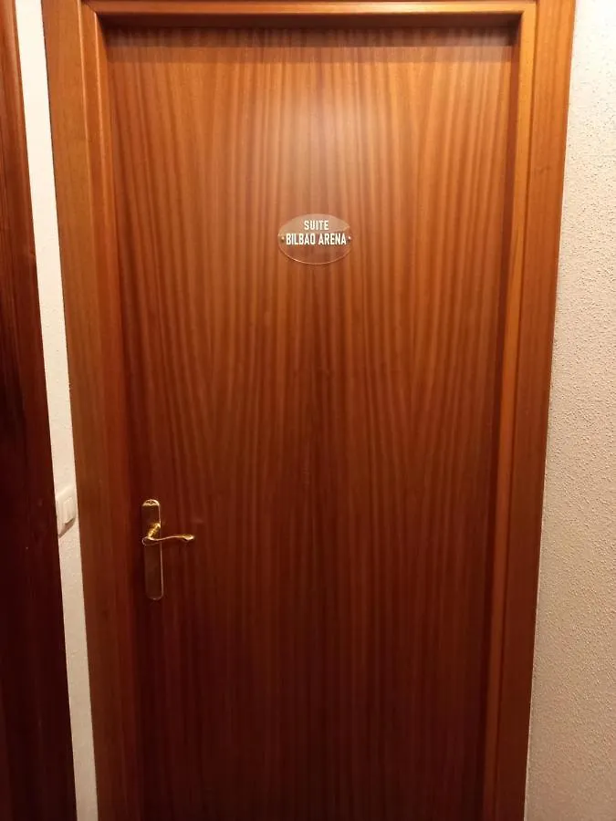 Alloggio in famiglia Suite Bilbao Arena Con Plaza De Garaje