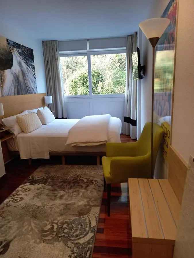 Suite Bilbao Arena Con Plaza De Garaje Alloggio in famiglia